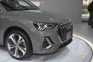 audi-q3-03