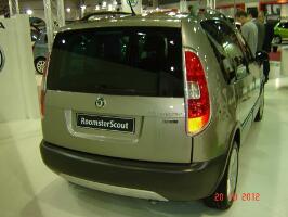 skoda-roomster-scout