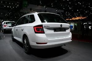skoda-fabia-2018-04