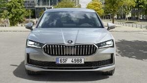 skoda-superb-02